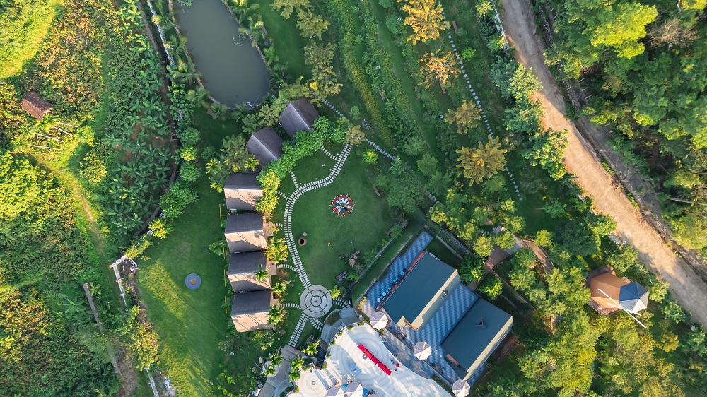 DJI_20251004182212_0027_D